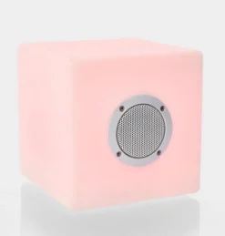 LAMPADA LED SPEAKER IN PLASTICA 20X20 - CUBO