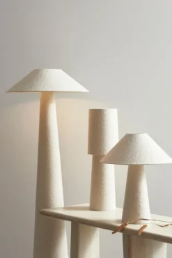 LAMPADA TAV. LAMKI CREMA H46