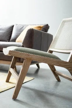 POLTRONA IN LEGNO - CORTILIA