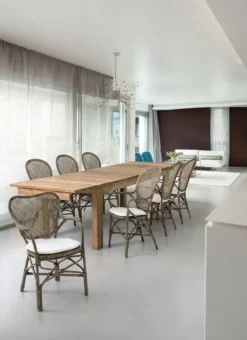 SEDIA CON BRACCIOLI IN FIBRE NATURALI - EDELINA