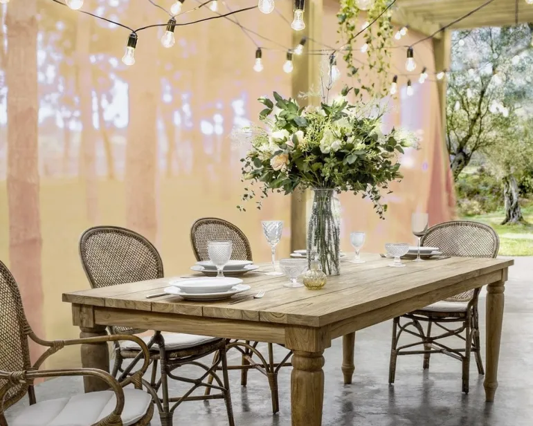 SEDIA CON BRACCIOLI IN FIBRE NATURALI - EDELINA