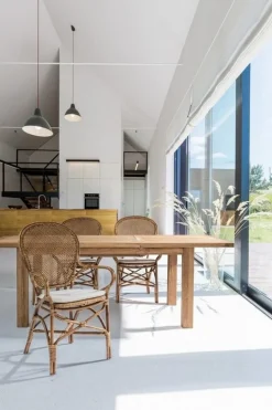 SEDIA CON BRACCIOLI IN FIBRE NATURALI MIELE - EDELINA