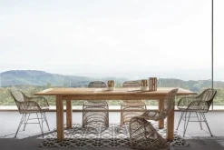 SEDIA CON BRACCIOLI IN FIBRE NATURALI - RAQUEL