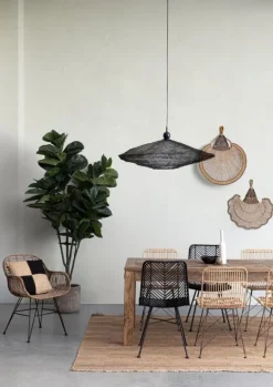 SEDIA CON BRACCIOLI IN FIBRE NATURALI - RAQUEL