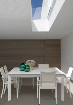 SEDIA IN ALLUMINIO IMPILABILE BIANCO CX21 - KONNOR