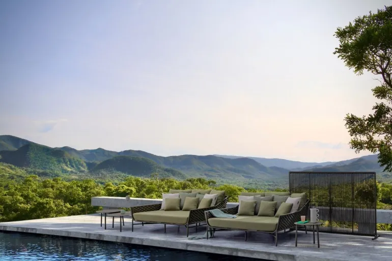 TAVOLINO IN ALLUMINIO OLIV QS24 - SPARKY